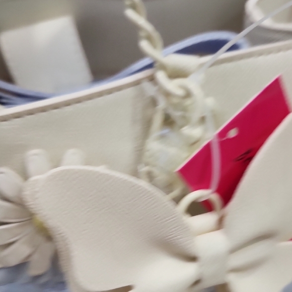 🔹️Betsey Johnson 🔹XOBECA-U Blue Floral Top Handle Handbag Butterfly Charm Tote - Picture 10 of 10